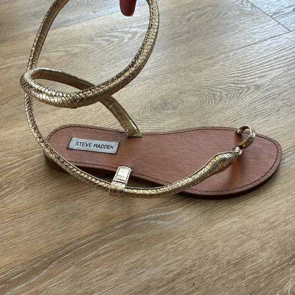 Steve Madden Metallic Gold Snake Wrap Sandals - Picture 4 of 5